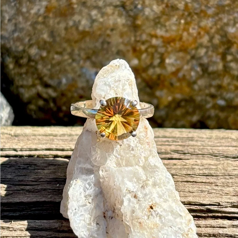 Gorgeous Genuine Citrine Ring - Picture 7 of 12